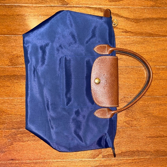 Longchamp
Small Le Pliage Nylon Top Handle Bag - Picture 6 of 12